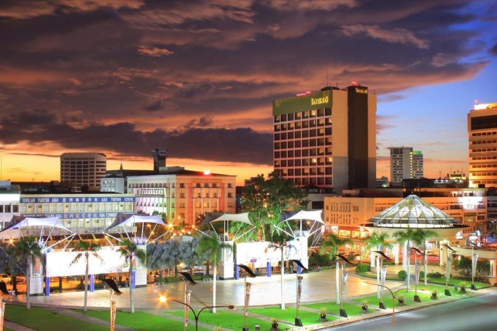 Tanahmas The Sibu Hotel מראה חיצוני תמונה